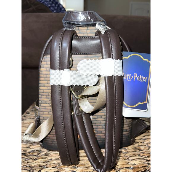 Loungefly Harry Potter Hogwarts Great Hall Mini Backpack - Picture 4 of 8